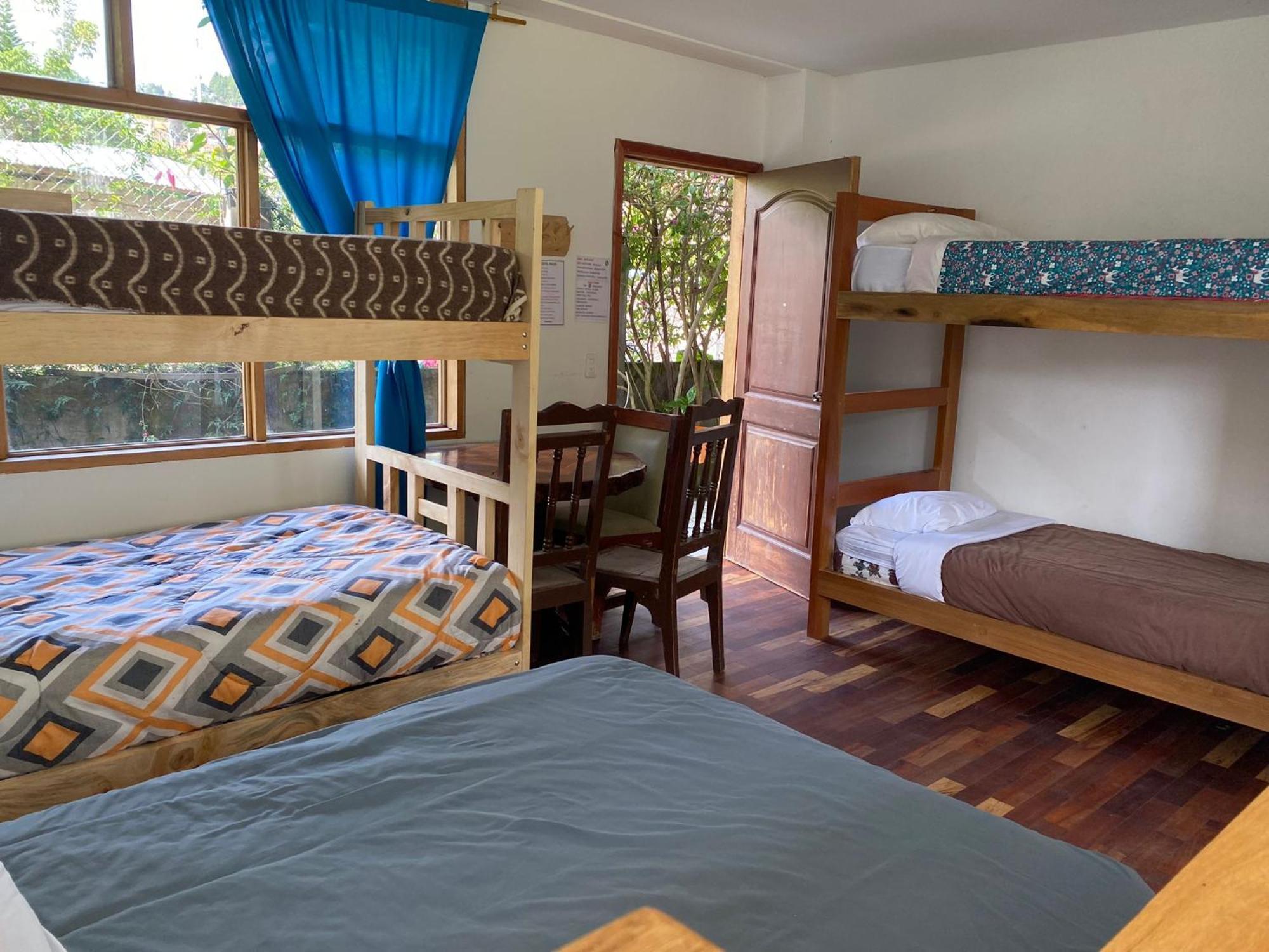 Backpackers-Balcones-River-Lodge Baños Eksteriør bilde