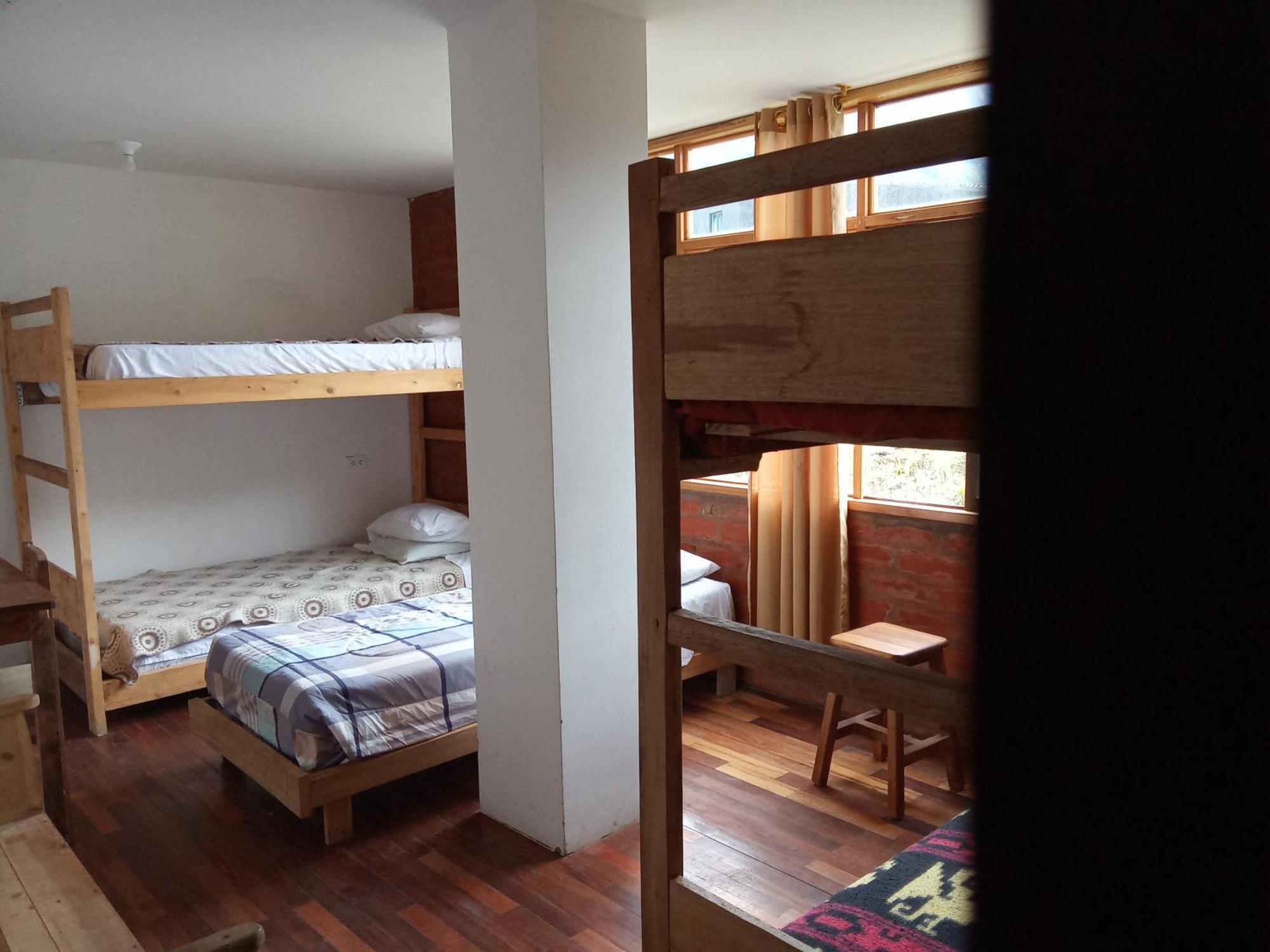 Backpackers-Balcones-River-Lodge Baños Eksteriør bilde
