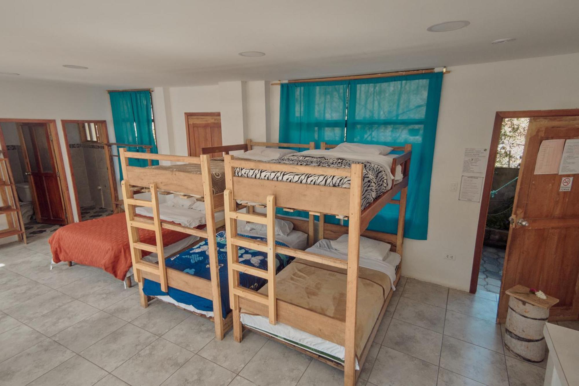 Backpackers-Balcones-River-Lodge Baños Eksteriør bilde